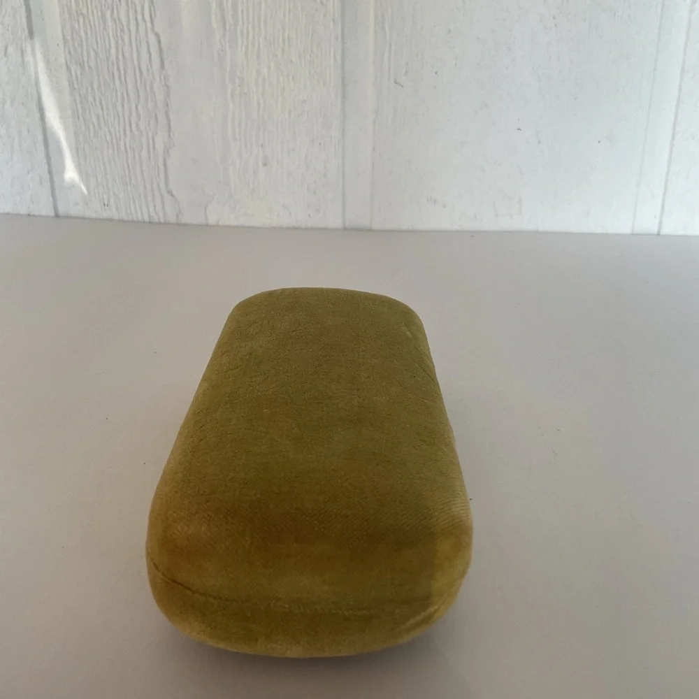 Gucci Velvet Sunglasses Case with cleaning cloth and satin pouch